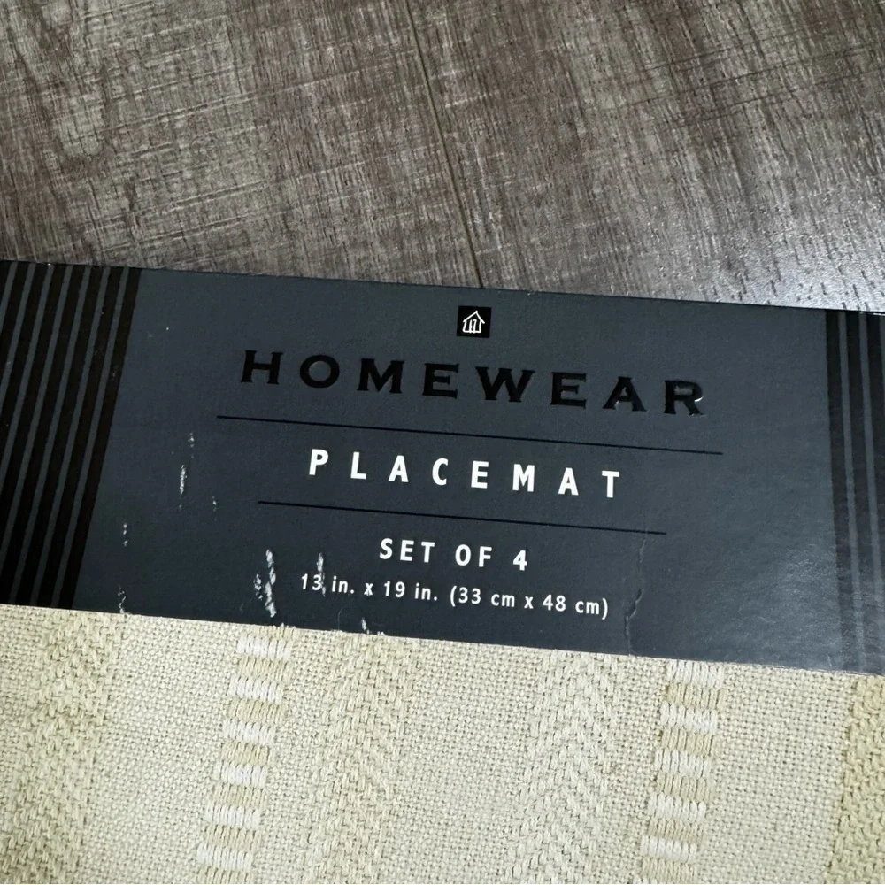 Homewear Set of 4 Placemats Cream Striped Fringe 13 in. X 19 in. NWT